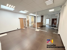 Atrakcyjny lokal ścisłe centrum